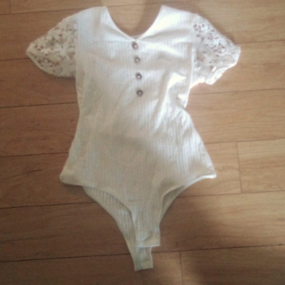 White bodysuit with lace sleeves